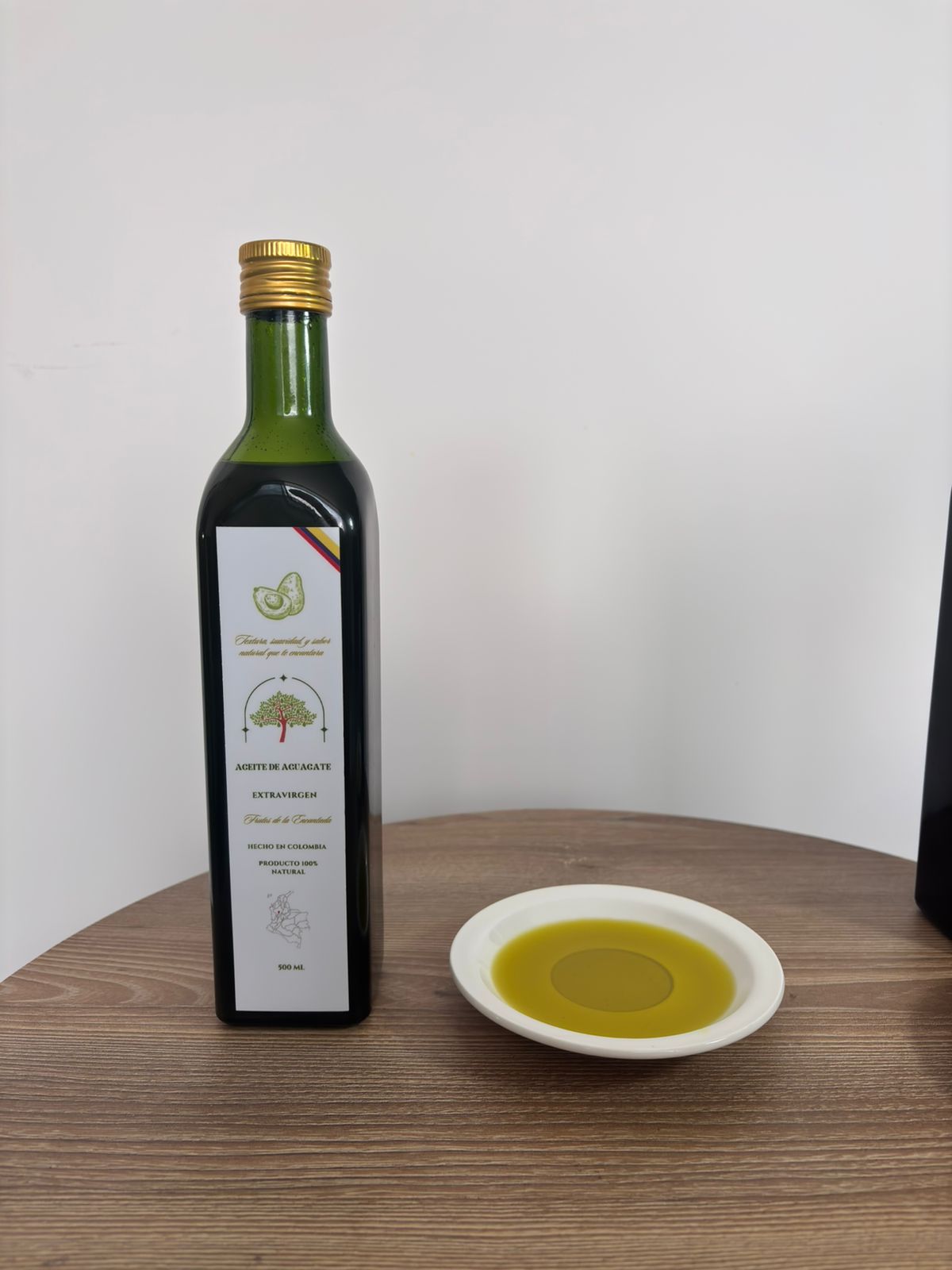 Aceite de Aguacate Extra Virgen 500 ml – 100 % Natural y Prensado en Frío | Frutos de la Encantada